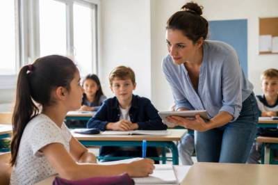 How french schools support language learning